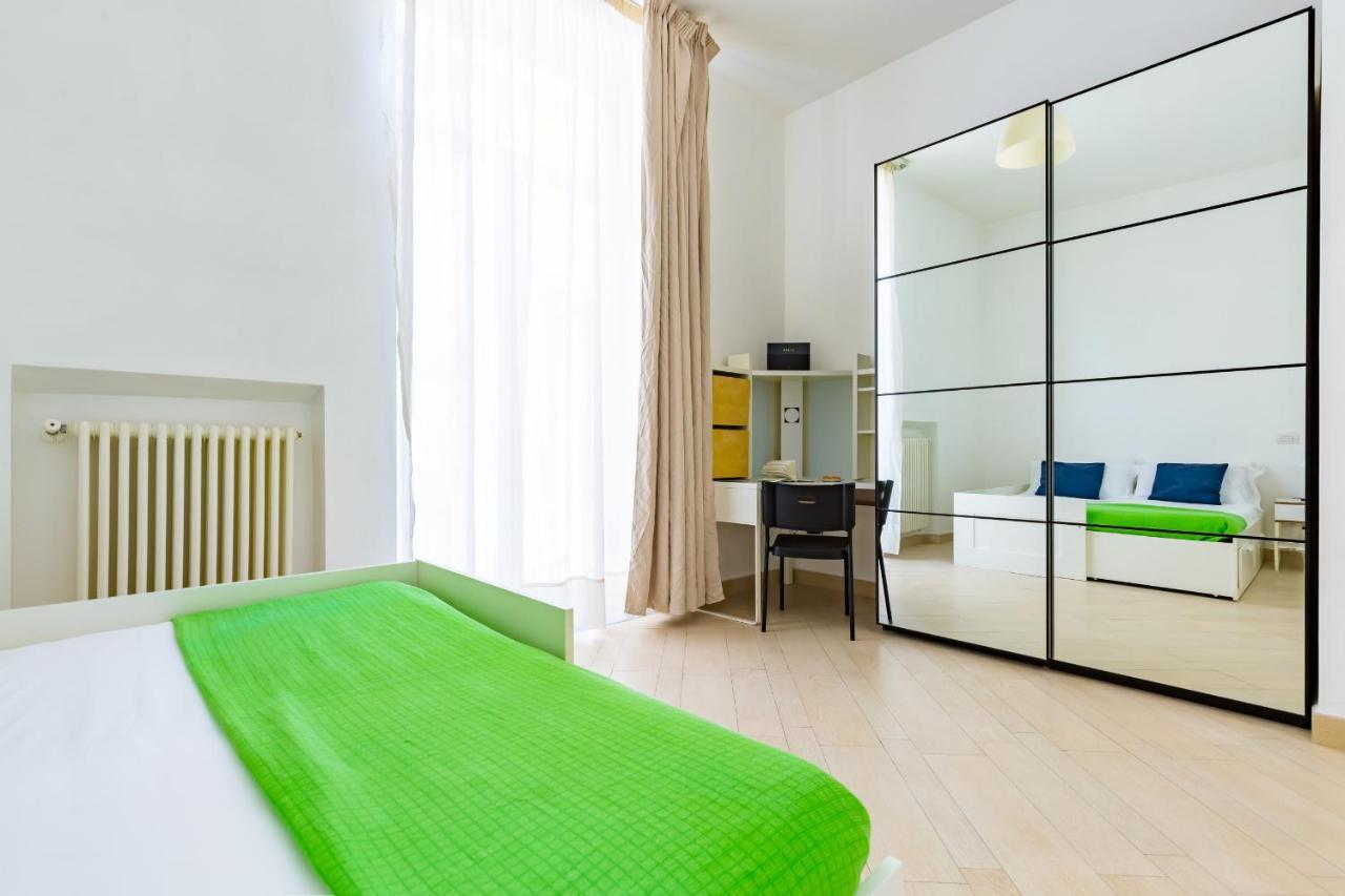 Apartment With Balcony In Palazzo Diaz By Wonderful Italy Неаполь Экстерьер фото